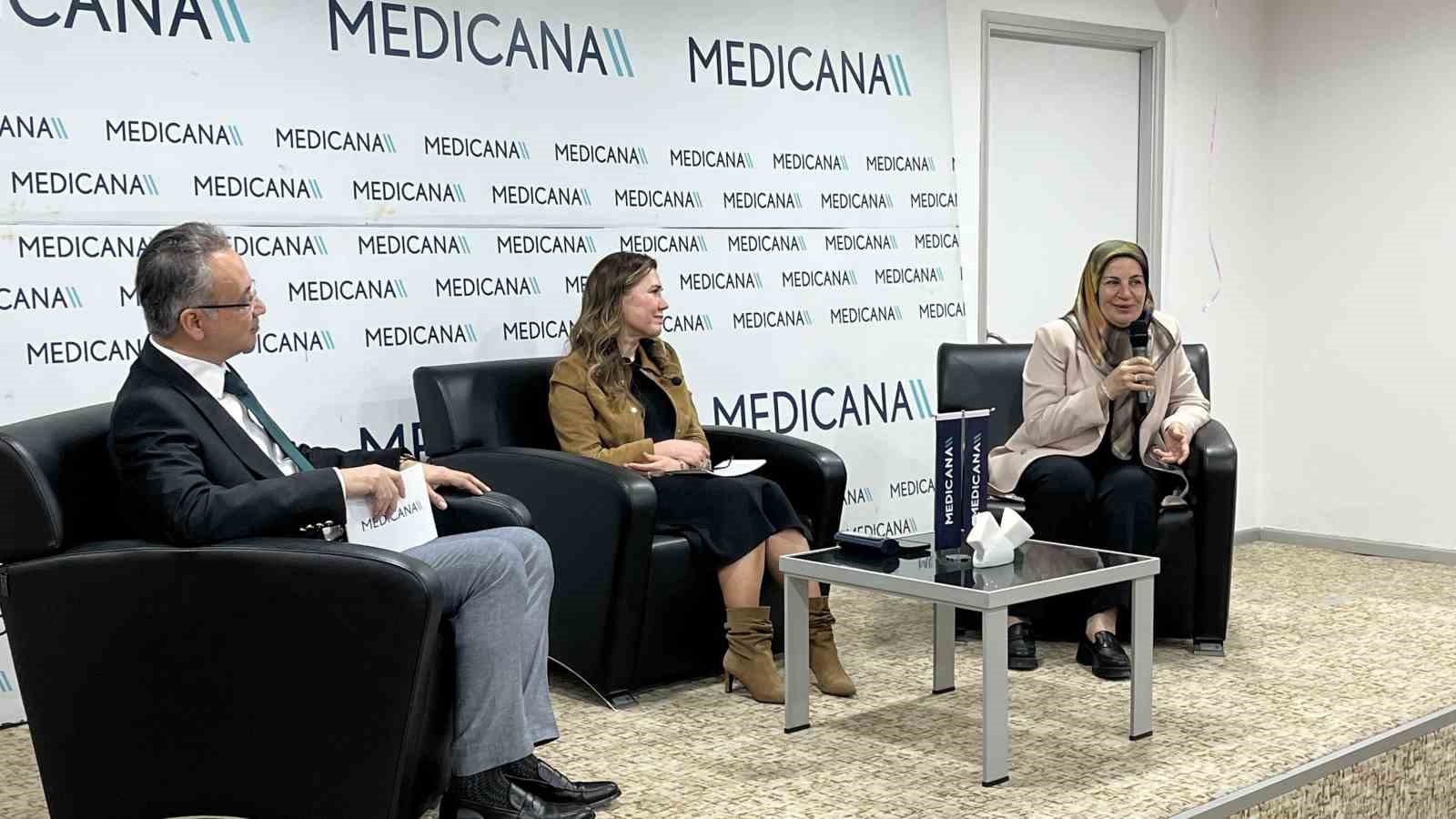 medicana konya hastanesinde kadinlarin gucu konusuldu 0