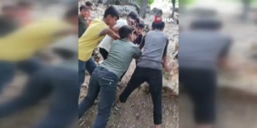medrese-ogrencileri-koy-cesmesi-ve-piknik-alaninin-kendi-imkanlariyla-temizledi-ep8wNMEd.jpg