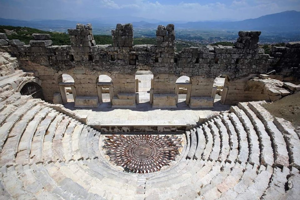 medusa mozaigi tekrar ziyarete acildi 3 CIg7dn8Y