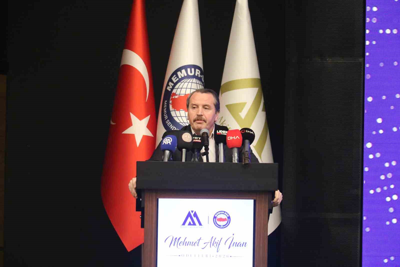 mehmet akif inan odulleri sahiplerini buldu 4 DH94uNEq