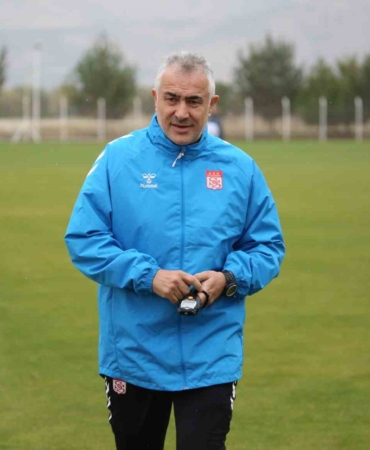 mehmet-altiparmak-manisa-fk-maci-final-niteliginde-eWRdRDgO.jpg
