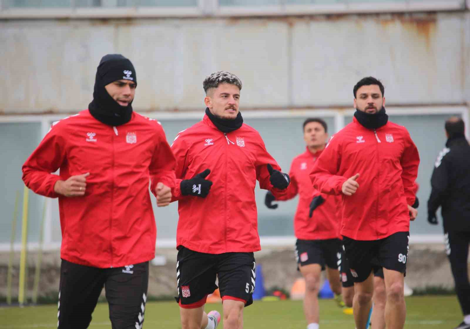 mehmet altiparmak takviye yapmamiz lazim 3 CkQYLOQk