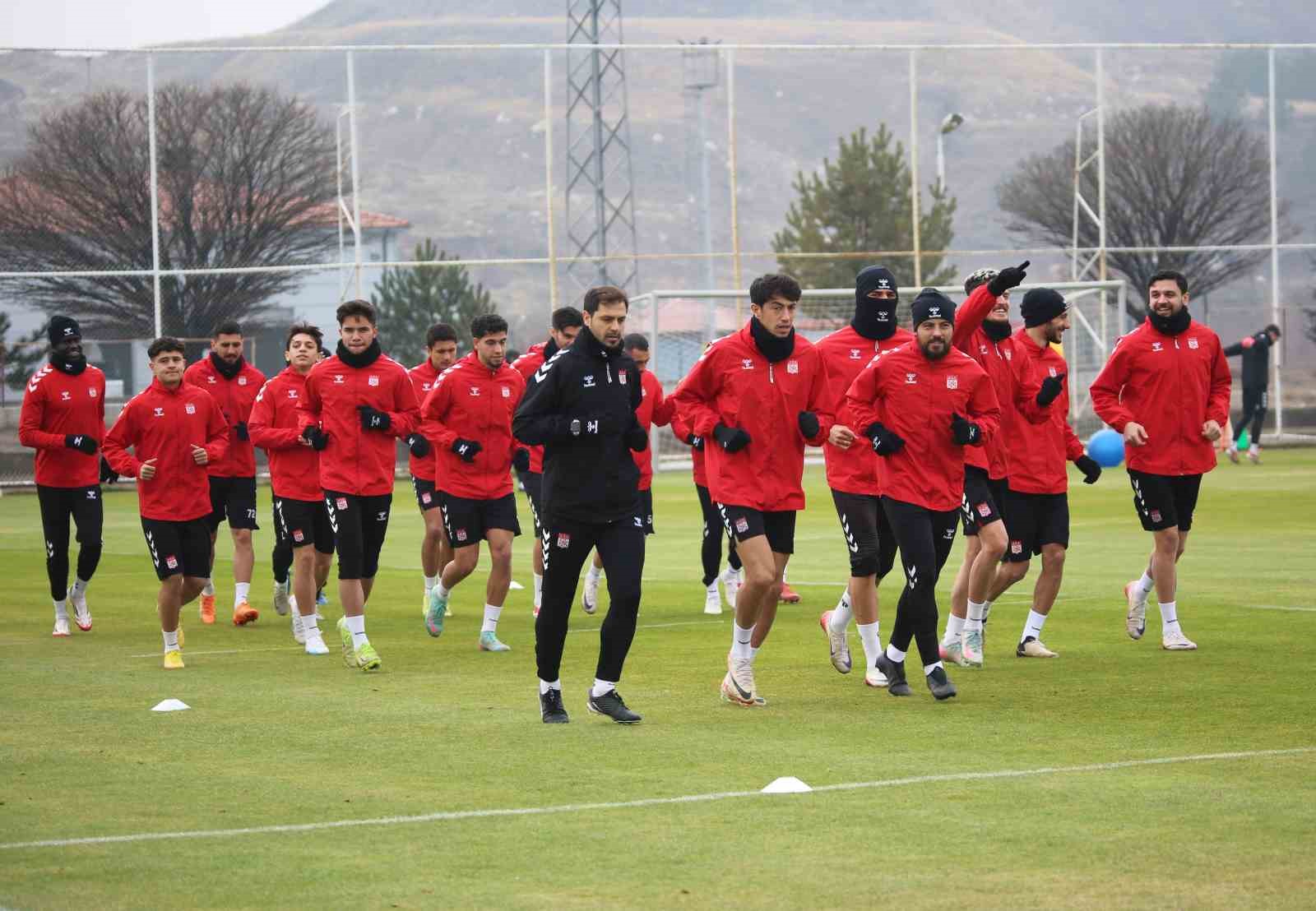 mehmet altiparmak takviye yapmamiz lazim 4 9A7QLnZu