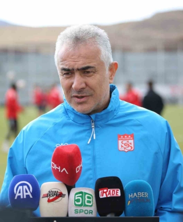 mehmet-altiparmak-ust-siralarda-yer-almak-istiyoruz-rm2B5ubZ.jpg