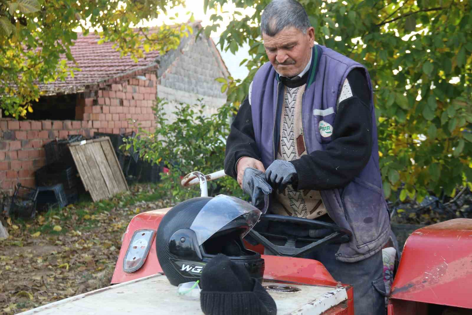mehmet amca yeni yonetmelige gore hazirlanip tarlasini surdu 3 mAknzje1