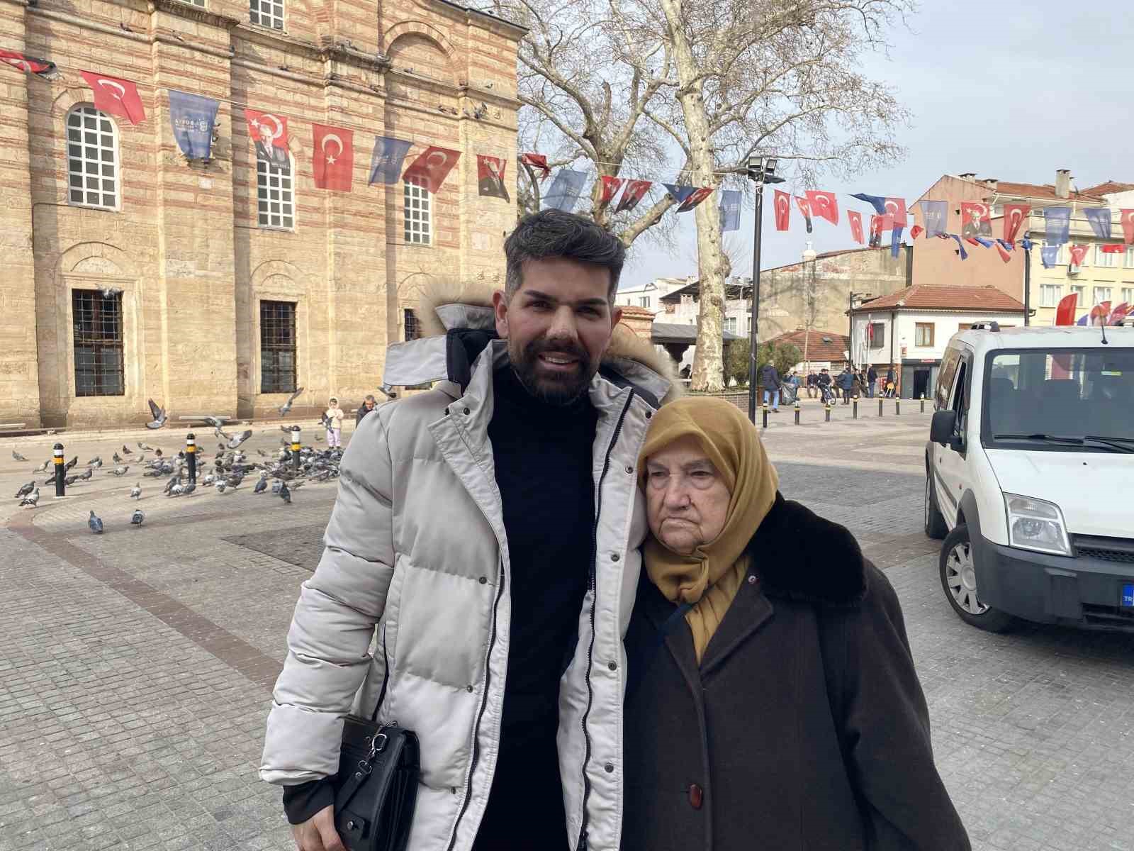 mehmet cevik sahnelere ara verdi ramazanda maneviyata yoneldi 0 JScwKImq