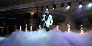 mehmet-cevikten-ogretmenler-gununde-600-ogretmene-unutulmaz-konser-YnJEudUt.jpg