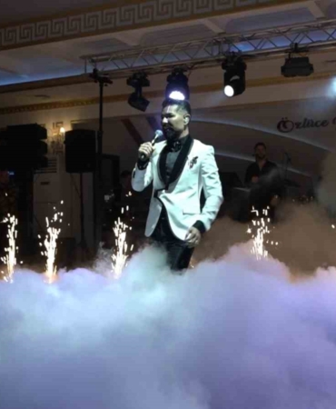 mehmet-cevikten-ogretmenler-gununde-600-ogretmene-unutulmaz-konser-YnJEudUt.jpg