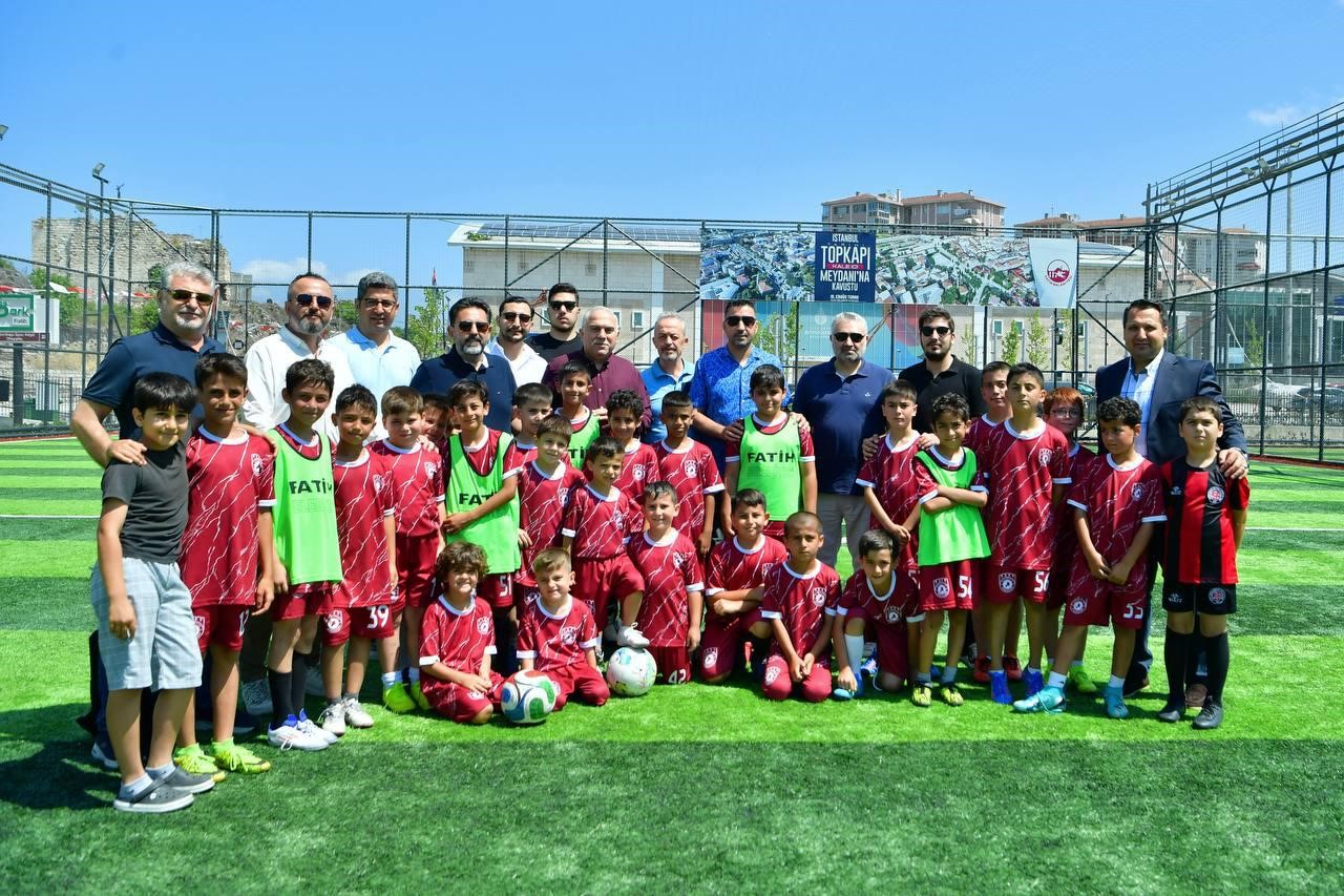 Mehmet Ergün Turan: "Hayalimiz 1.5 yıl içinde Karagümrük Stadyumu’nu bitirip Cumhurbaşkanımıza açtırmak" 6 mehmet ergun turan hayalimiz 15 yil icinde karagumruk stadyumunu bitirip cumhurbaskanimiza actirmak 2 T1s1DuZl