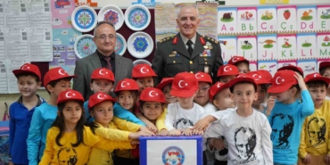 mehmetciklerin-mektuplari-samsunlu-ogrencilerle-bulustu-mE6EvnOK.jpg