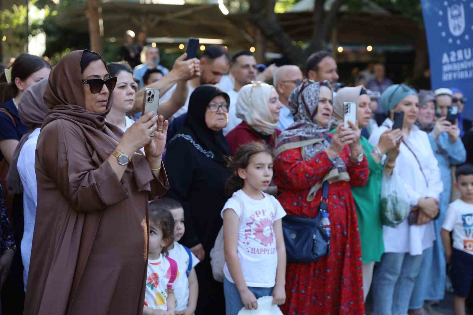 mehter sesleri bu kez gazi orhan parkinda yukseldi 1 Sdilk8wC