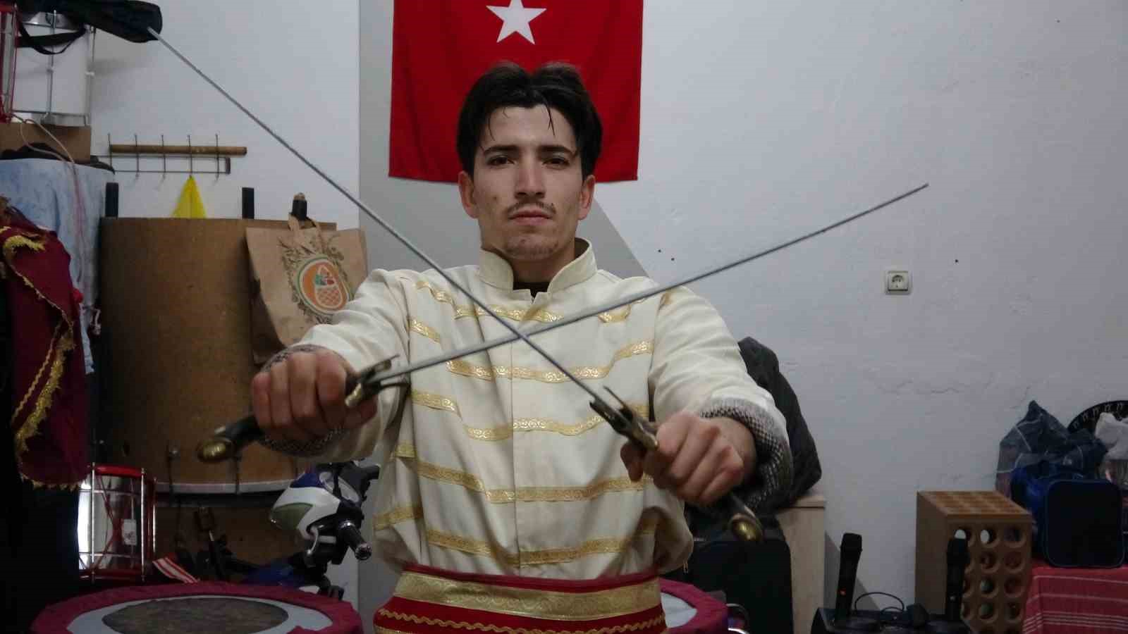 mehteranda kosu dusmana vurur gibi vuran genc sosyal medyayi salladi 4 efOLKQ2n