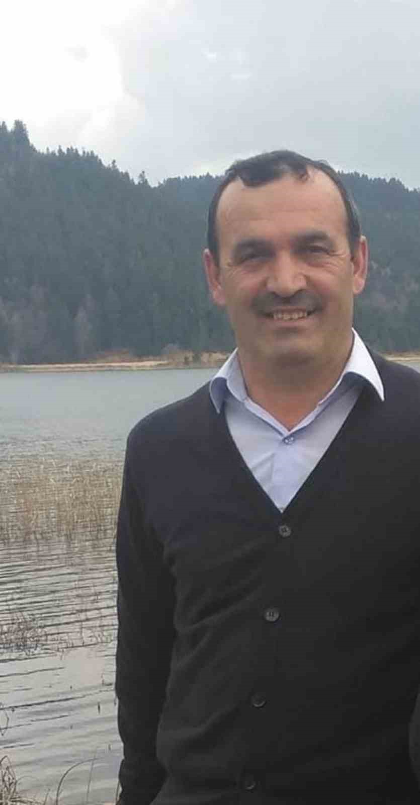 mekkede ring otobusunun carptigi turk umreci memleketi sakaryada defnedildi 4 rFVIdGwt