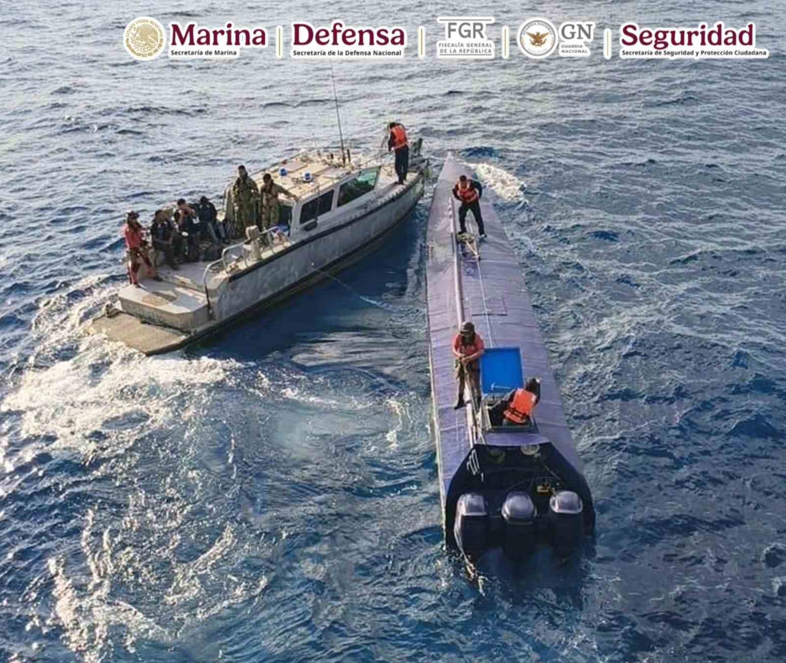 Meksika Donanması, yaklaşık 4 ton uyuşturucu taşıyan denizaltıyı ele geçirdi 5 meksika donanmasi yaklasik 4 ton uyusturucu tasiyan denizaltiyi ele gecirdi 1 MQbKMz7T