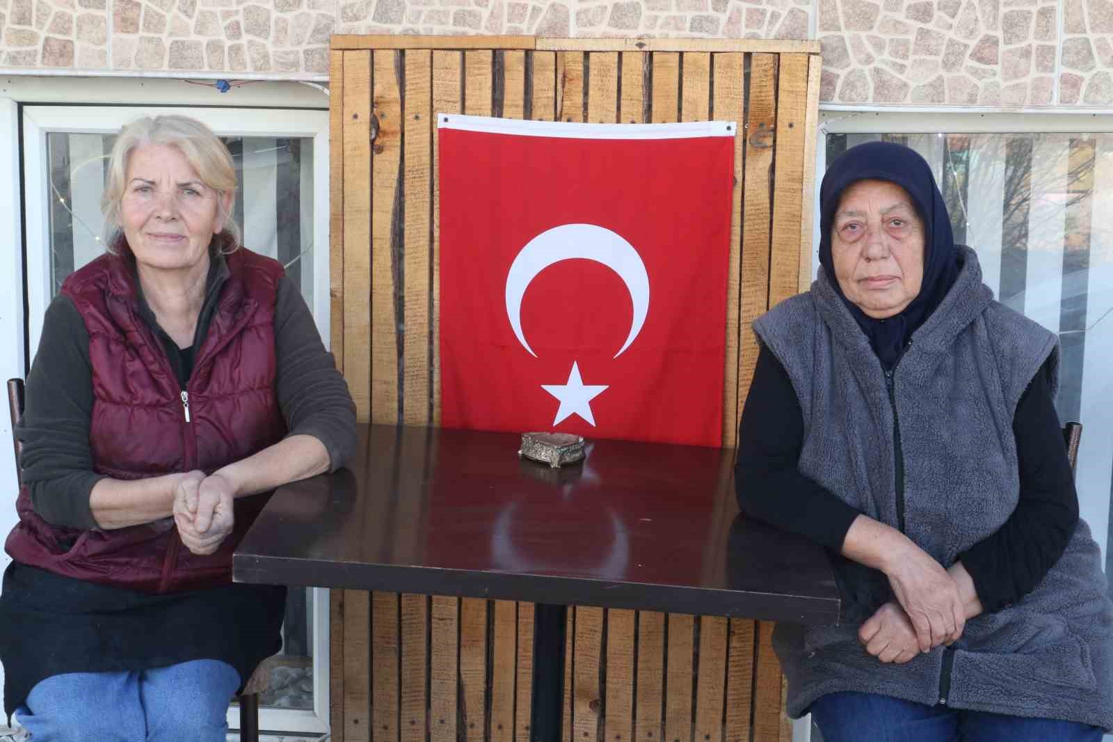 memleketinden 45 yil uzak yasayan kadin elmadagda pizzaci acti 8 kkY921V9