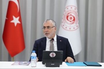 memur sen 4688 sayili kanun kamu gorevlilerinin yukunu ve emegin karsiligini tasimakta yetersiz kalmaktadir 3 T1tfhMLa