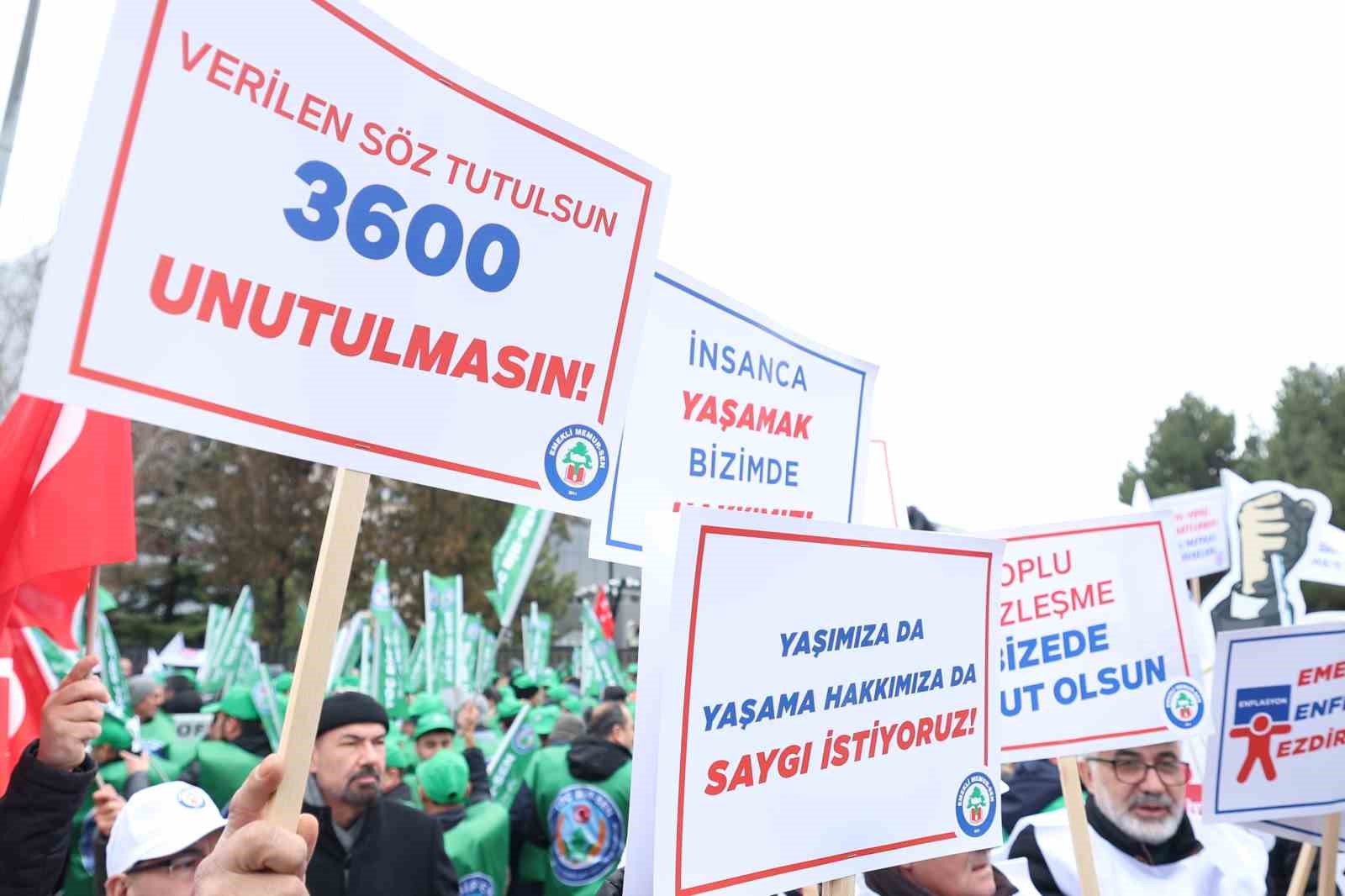 Memur-Sen Genel Başkanı Yalçın: "Kayıpların telafi edildiği ve emekliye de yansıyacak şekilde seyyanen zam verilsin diyoruz" 8 memur sen genel baskani yalcin kayiplarin telafi edildigi ve emekliye de yansiyacak sekilde seyyanen zam iKlrv8KU
