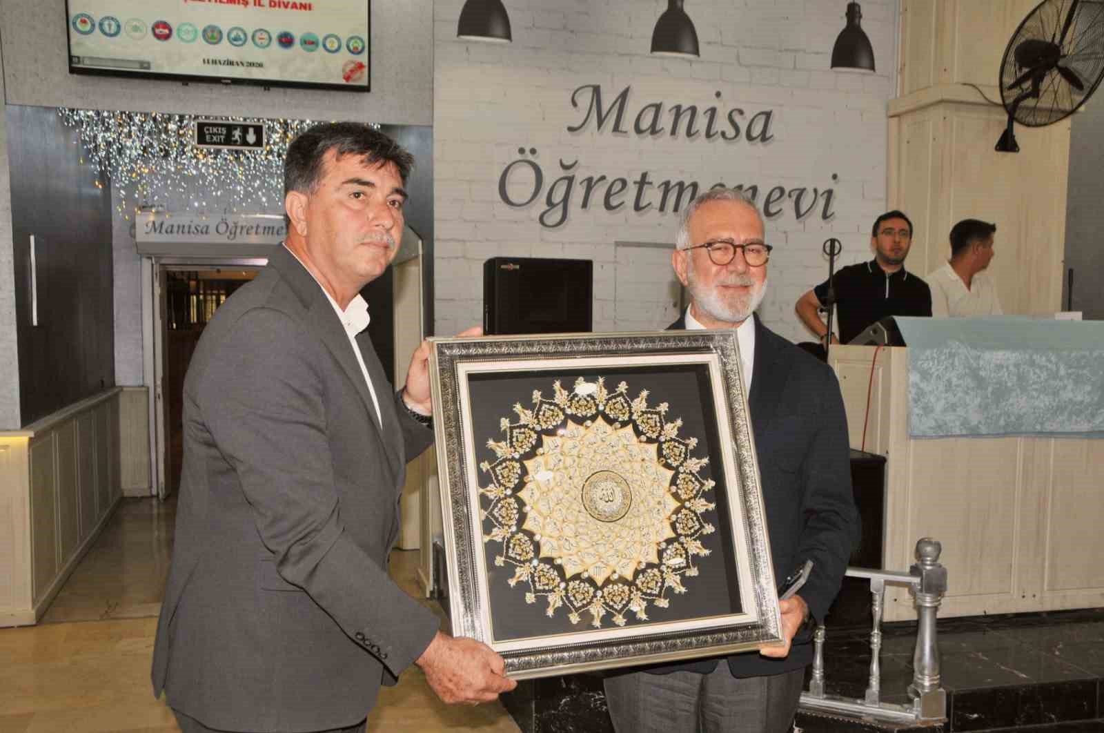 Memur-Sen Manisa İl Divanı’nda ‘Türkiye Yüzyılı’ vurgusu 4 memur sen manisa il divaninda turkiye yuzyili vurgusu 0 UDzPpaRm
