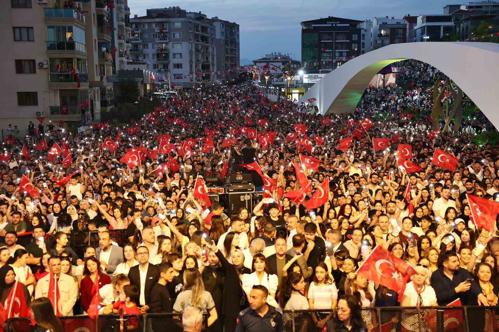 Menemen Kent Gözü Rekreasyon Alanı coşkulu bir törenle açıldı 7 menemen kent gozu rekreasyon alani coskulu bir torenle acildi 3 sHQQPUW2