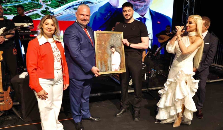 menemen-kent-gozu-rekreasyon-alani-coskulu-bir-torenle-acildi-yUxxjJBL.jpg