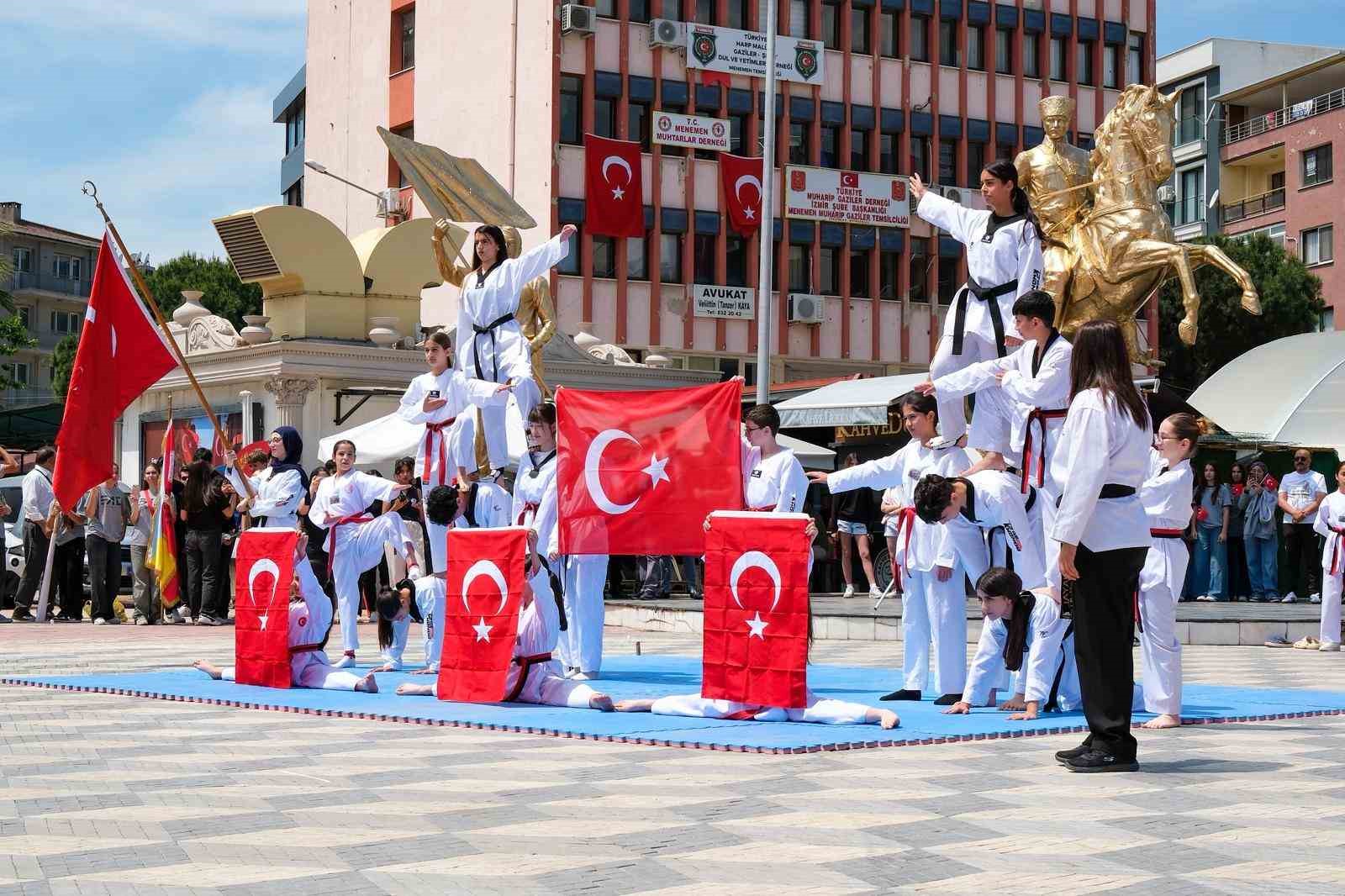 Menemen’de 19 Mayıs coşkusu yaşandı 6 menemende 19 mayis coskusu yasandi 2 VjCBs1CW