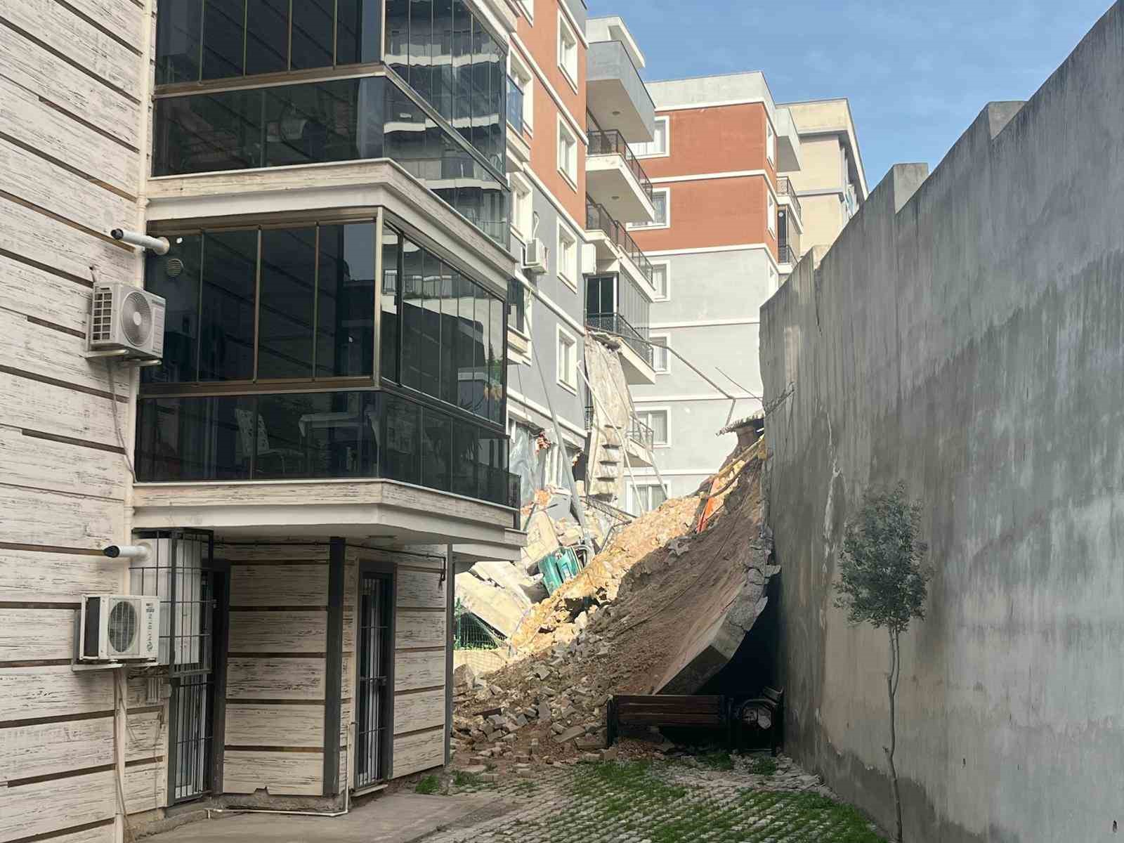menemende istinat duvari coken bolgede calismalar ikinci gununde 1 TBJzXOsz