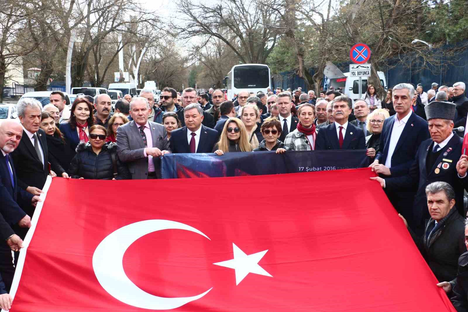 merasim sokakta teror saldirisinda hayatini kaybedenler anildi 3 pFKSHBjk