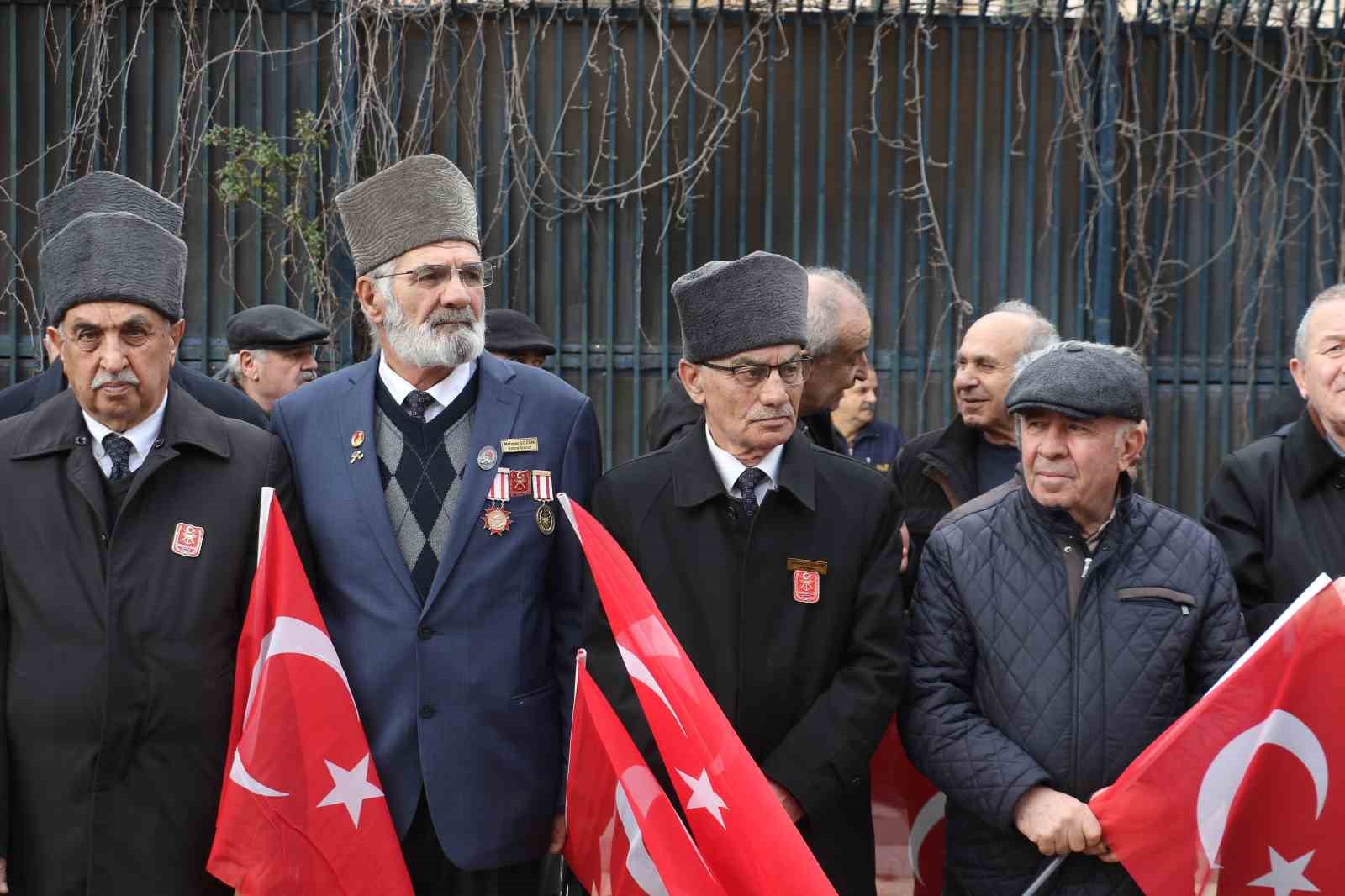 merasim sokakta teror saldirisinda hayatini kaybedenler anildi 5 mKr2RCKP