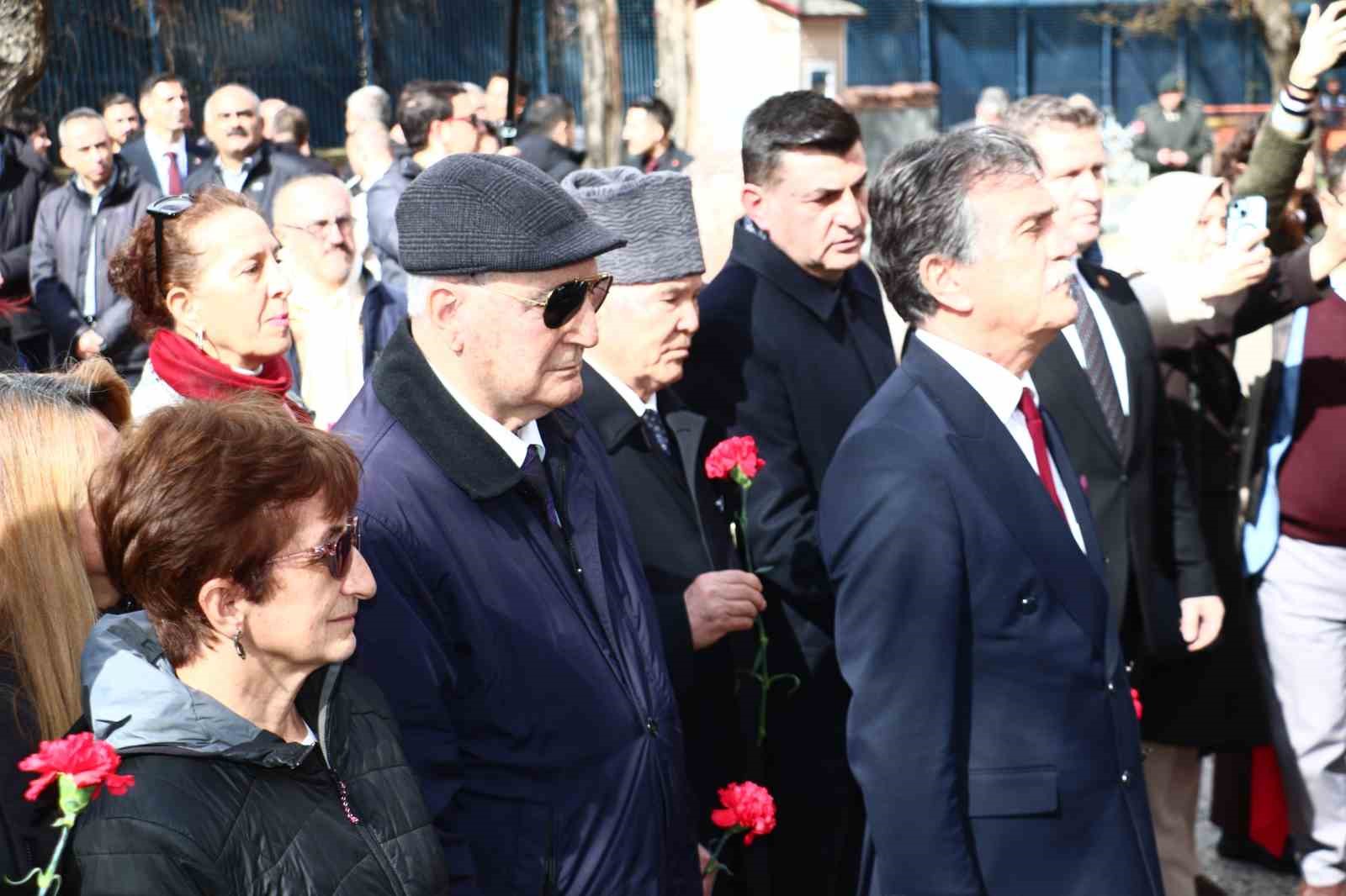 merasim sokakta teror saldirisinda hayatini kaybedenler anildi 9 XPqbXlEe
