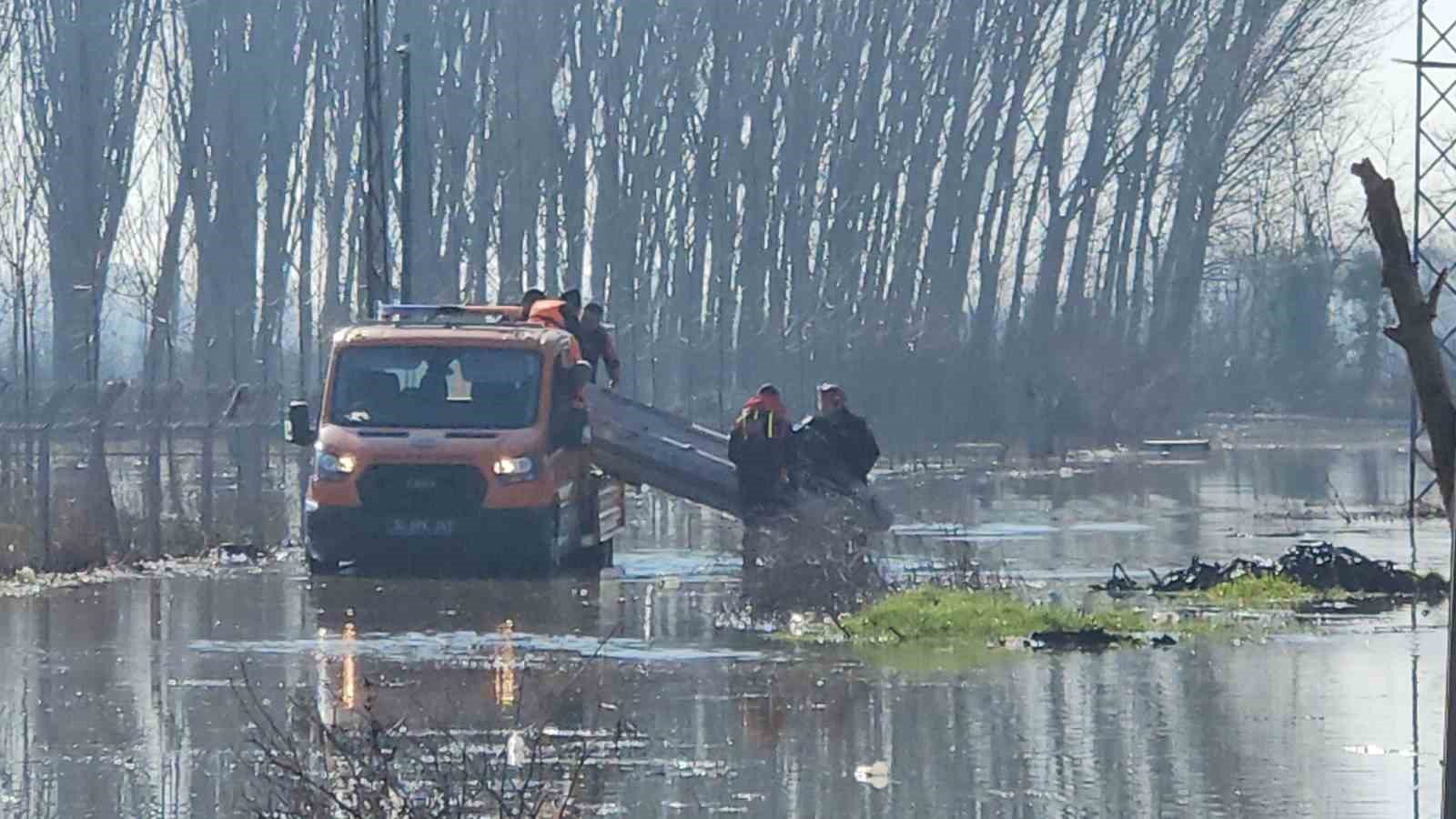 meric nehri cevresinde can pazari vatandaslar tahliye ediliyor 4 ynXRqOqb