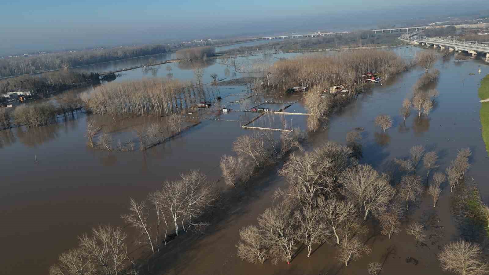 meric nehri tasti ovalar su altinda kaldi 1 9pGXmSMR