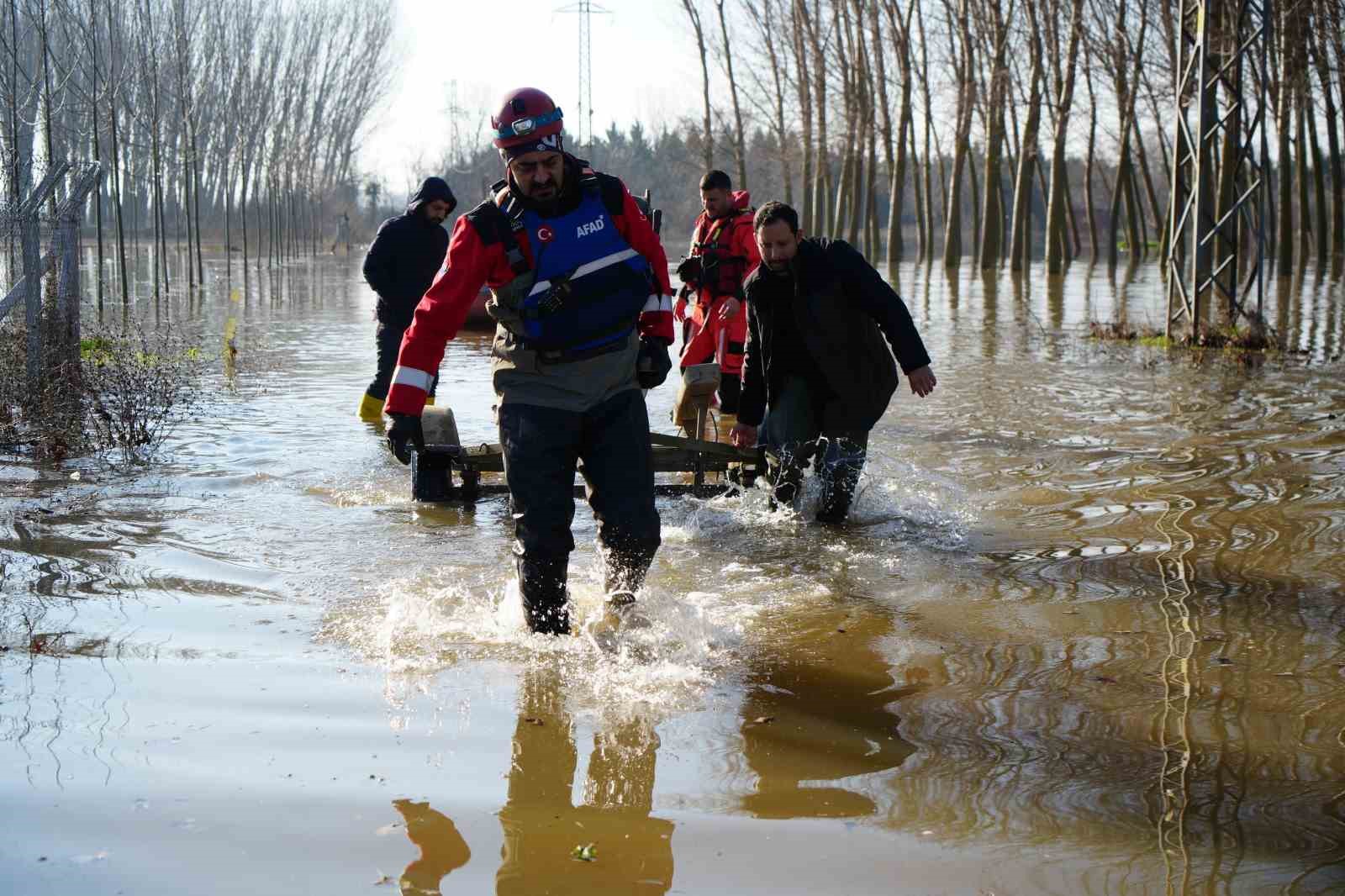 meric nehri tasti ovalar su altinda kaldi 11 ZJwg9ykd