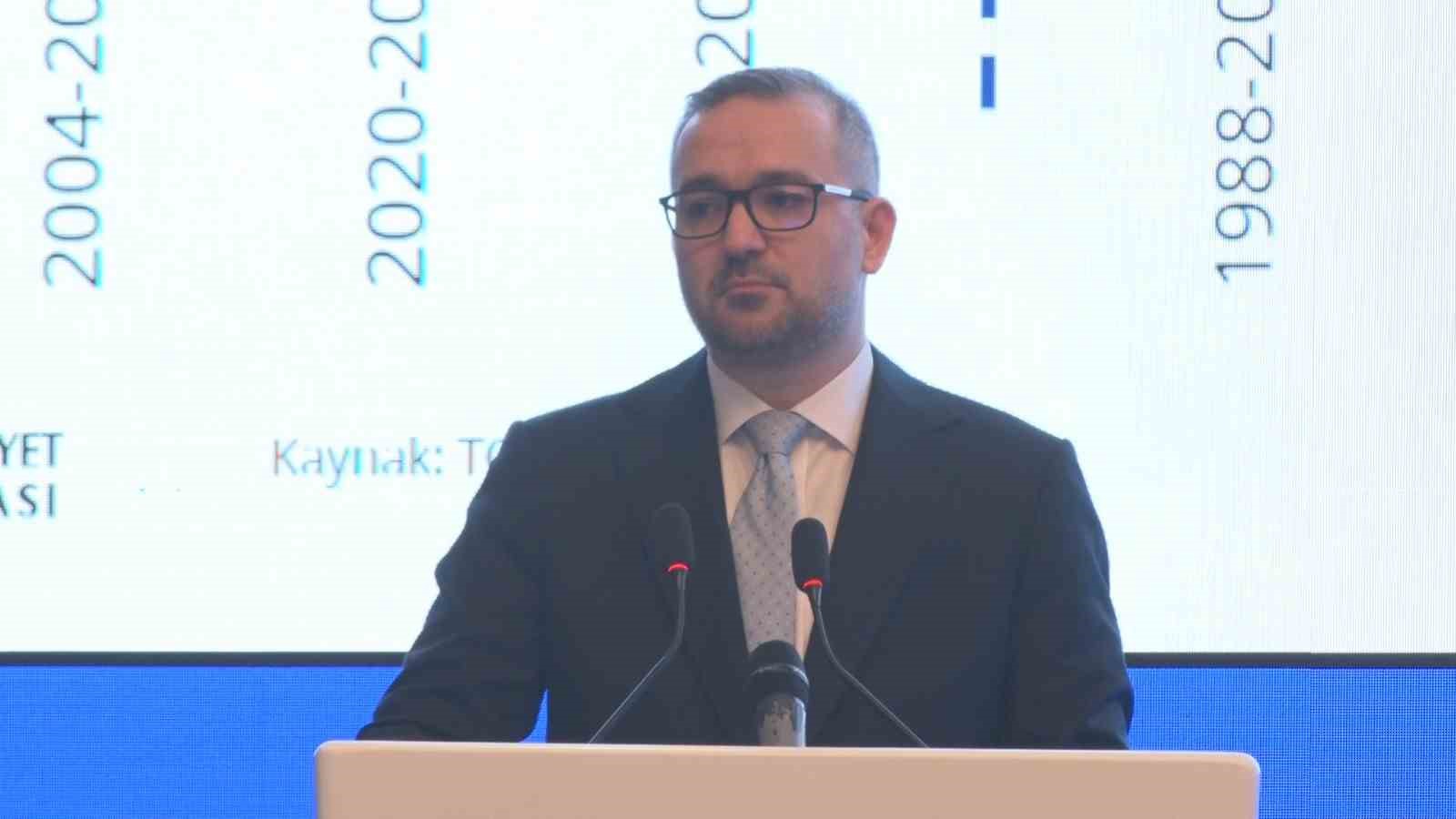 Merkez Bankası Başkanı Karahan: "Fiyat istikrarının sağlanmasıyla birlikte kalıcı ve genele yayılan refah artışına ulaşacağız" 5 merkez bankasi baskani karahan fiyat istikrarinin saglanmasiyla birlikte kalici ve genele yayilan refah artisina JN3D8p5j