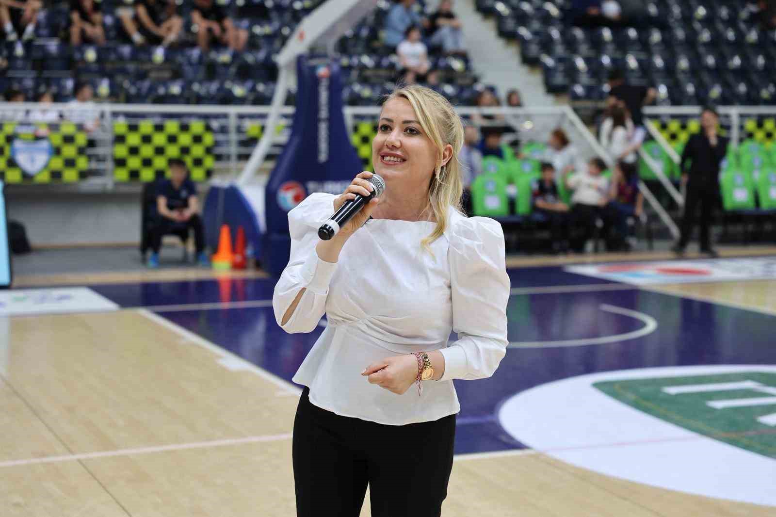 Merkezefendi Basketbol Takımı eğitime destek amacıyla parkeye çıktı 6 merkezefendi basketbol takimi egitime destek amaciyla parkeye cikti 2 nXBg5Nu6