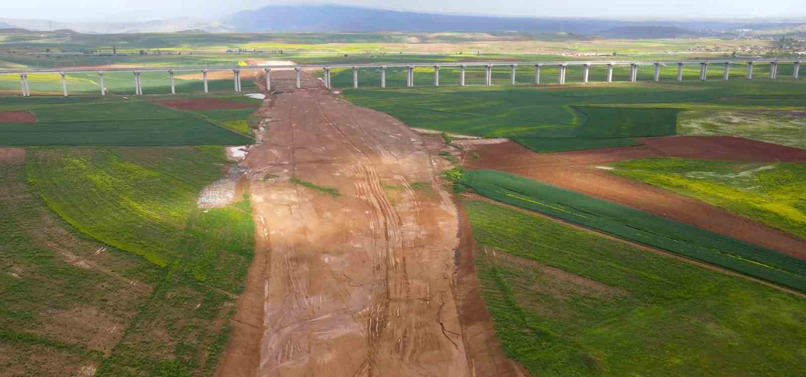 mersin adana osmaniye gaziantep hizli tren hattinda calismalar devam ediyor 2 XWZ47Zt5