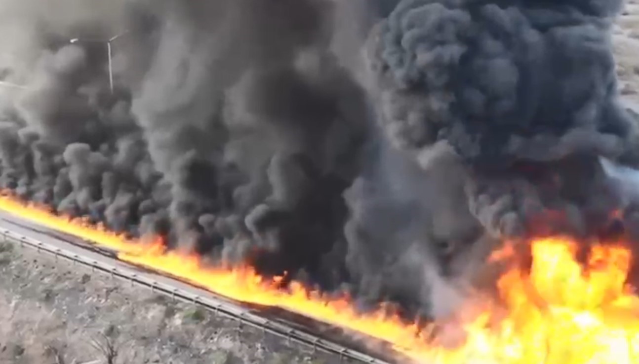 mersin itfaiyesi felaketi onledi patlamalar yasanarak yanan tanker 26 bin litre yakit tasiyormus 2 wu4TrVC8