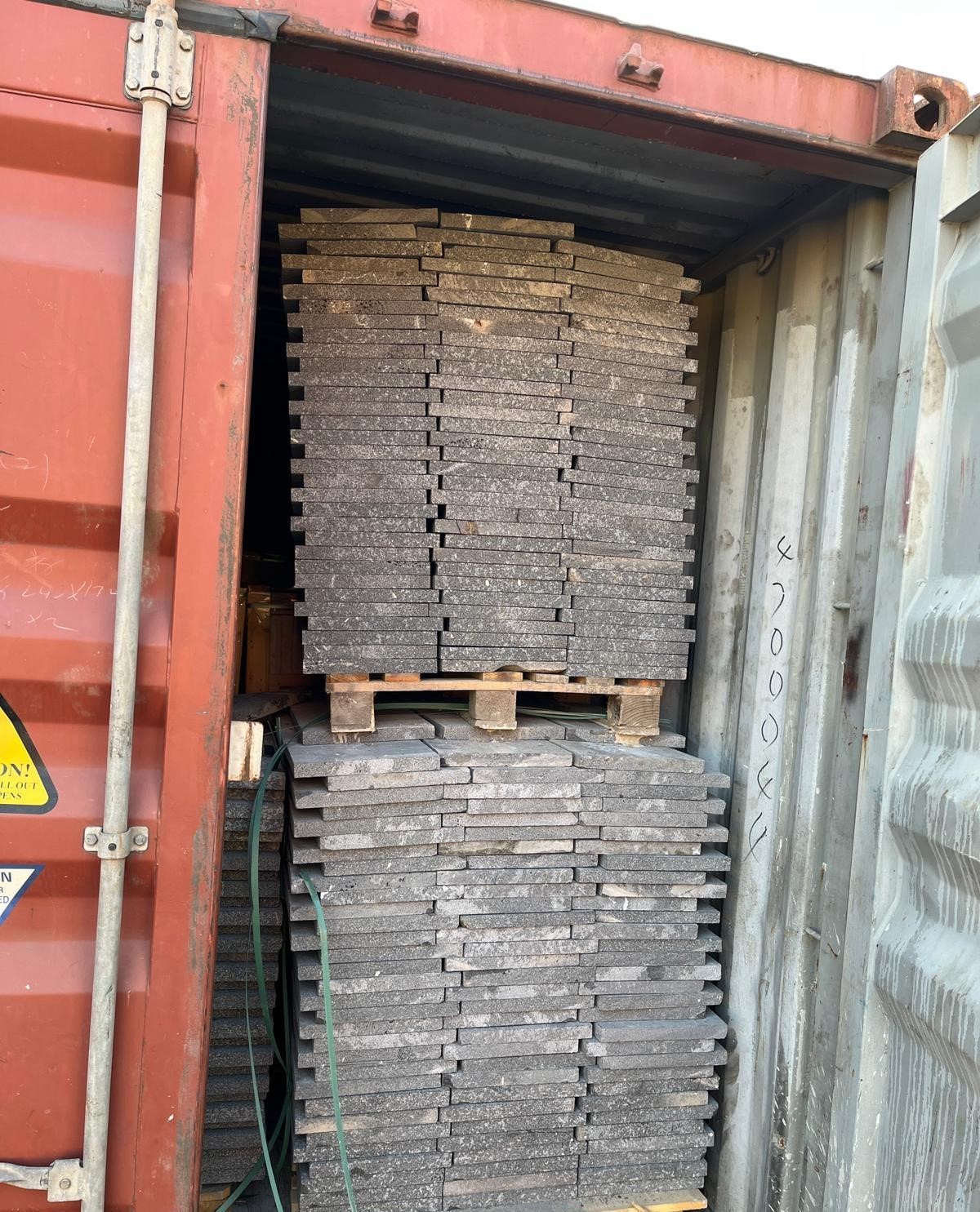 mersin limaninda 182 milyon tllik gumruk kacakciligi operasyonu 1 Ren2AHTW