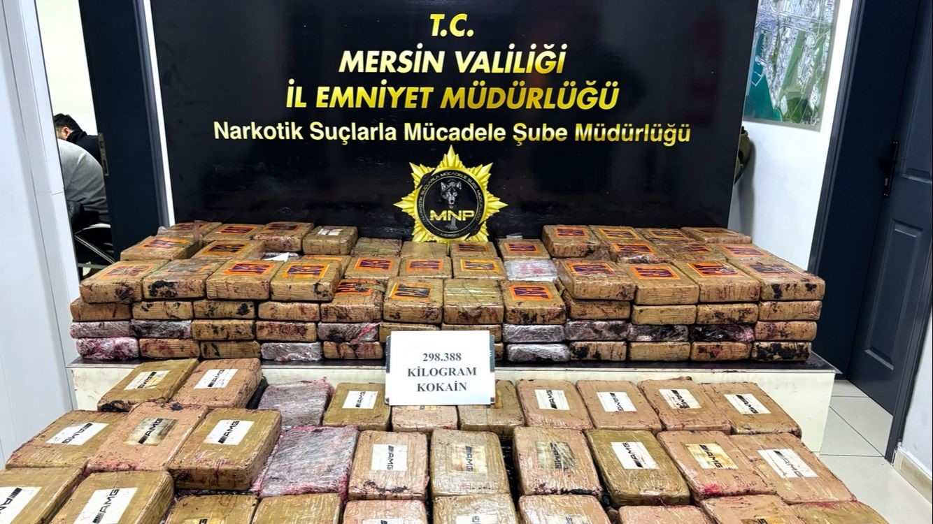 mersin limanindaki 298 kilo kokainle ilgili 2 supheli gozaltina alindi 1