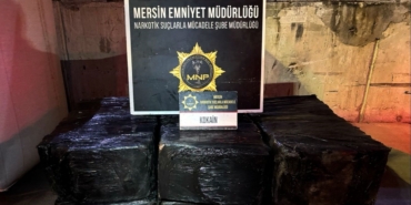 mersin-limanindaki-298-kilo-kokainle-ilgili-2-supheli-gozaltina-alindi-41BjL8ch.jpg