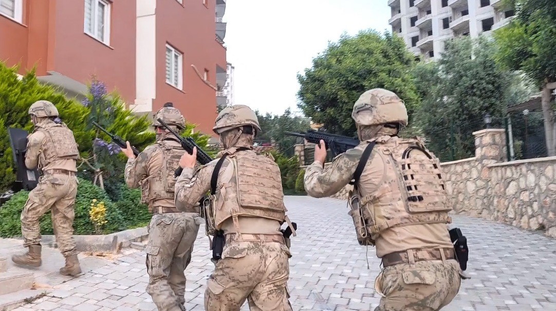 mersin merkezli 7 ilde yasa disi bahis operasyonu 28 tutuklama 2 5h6IPvuM