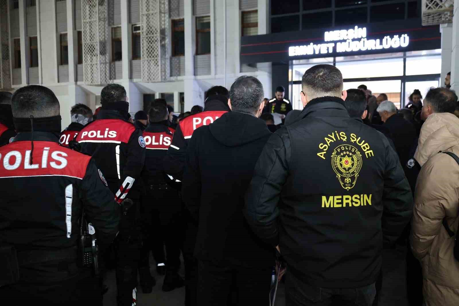 mersin merkezli 9 ilde 450 milyonluk sazan sarmali operasyonu 28 gozalti 2 aACG1BEI