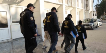 mersin-merkezli-9-ilde-450-milyonluk-sazan-sarmali-operasyonu-28-gozalti-5eFOKBzD.jpg
