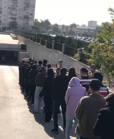 mersin-merkezli-9-ilde-yasa-disi-bahis-operasyonu-4u-hakem-40-supheli-adliyeye-sevk-bZZRghuY.jpg
