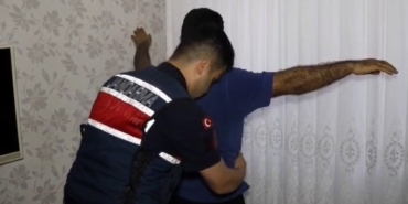 mersin-merkezli-teror-operasyonunda-2-supheli-tutuklandi-zzr8iOKR.jpg