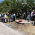mersin-silifkede-su-sikintisi-bidonlarla-su-tasiyan-koyluler-destek-istedi-hQFKLskh.jpg