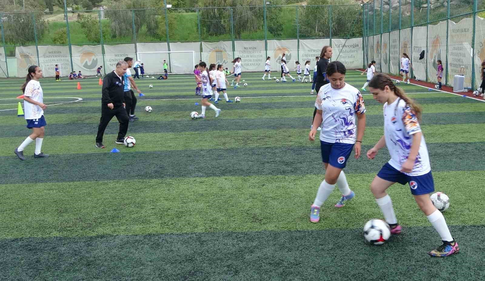 mersin universitesinde yuzlerce cocuk ve genc dijital bagimliliktan uzak sporla yetisiyor 1 Z3EJ1sh4