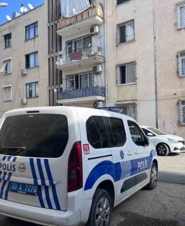 mersin-valilligi-3-kisiyi-olduren-sahsin-bacagindan-vurularak-yakalandigini-bildirdi-HTLLbnus.jpg