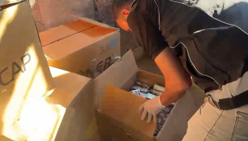 Mersin’de 155 bin 568 adet uyuşturucu hap ele geçirildi, 2 kişi tutuklandı 4 mersinde 155 bin 568 adet uyusturucu hap ele gecirildi 2 kisi tutuklandi 0 QCdkRUhh