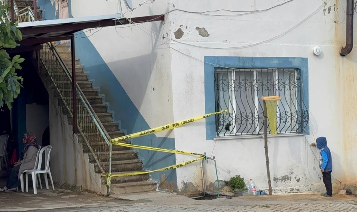 Mersin’de 2 kardeşin ölüm nedenini ’toksikolojik ve histopatolojik’ inceleme belirleyecek 4 mersinde 2 kardesin olum nedenini toksikolojik ve histopatolojik inceleme belirleyecek 0 YsuL2tp7
