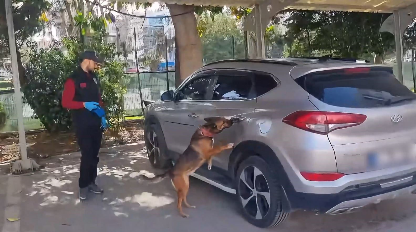 mersinde 27 litre metamfetamin ele gecirildi 3 tutuklama 0 ggKEwi39